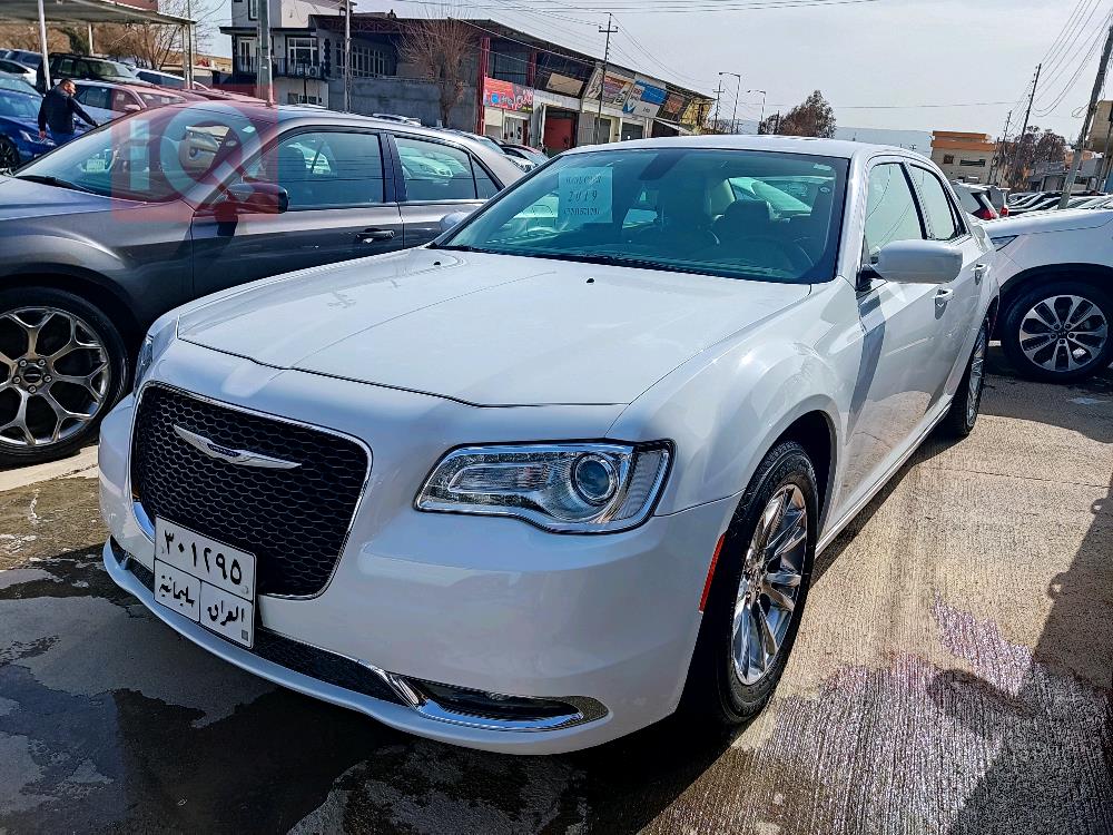 کرایسلەر 300